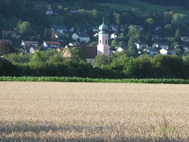 Dorf von Süden